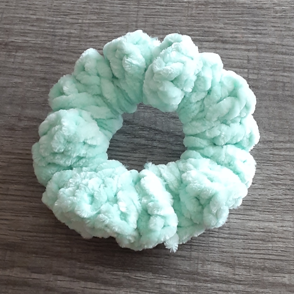 HANDMADE CROCHET FLUFFY SCRUNCHIE